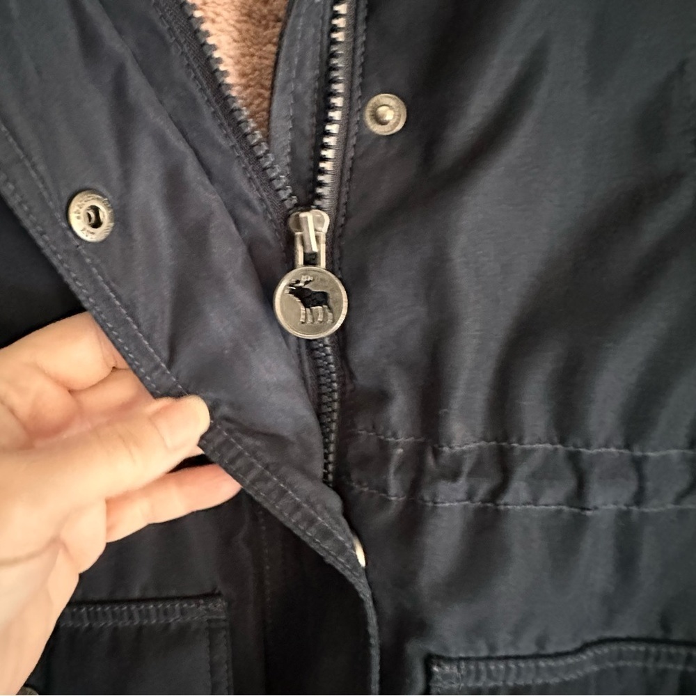 Abercrombie Kids Jacket Faux Fur Lined Multiple Pockets Navy Size 10/12 - Picture 4 of 13